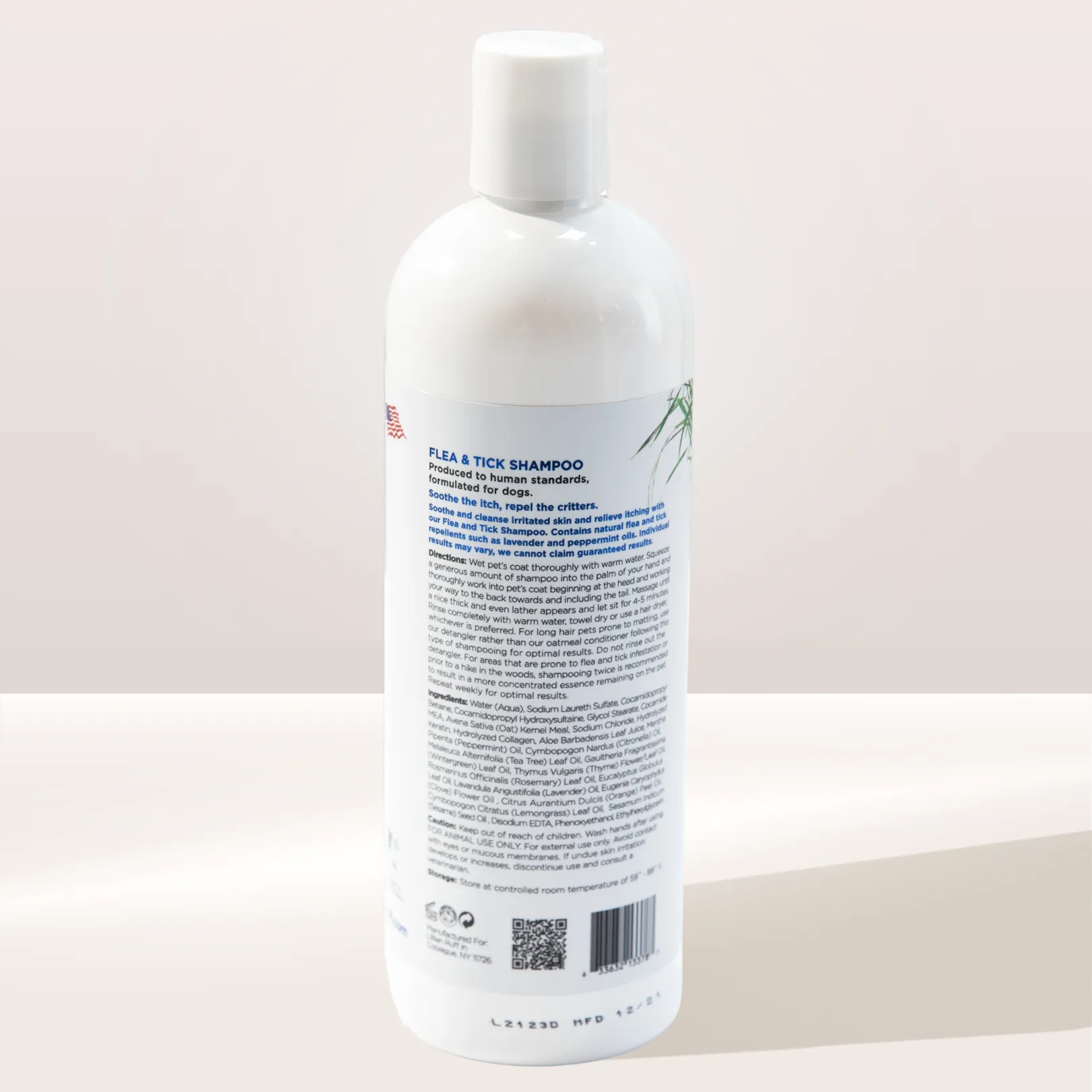 Flea and Tick Shampoo With Flea Comb