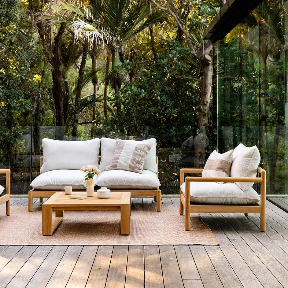 Kinley In & Outdoor Cushion - Almond